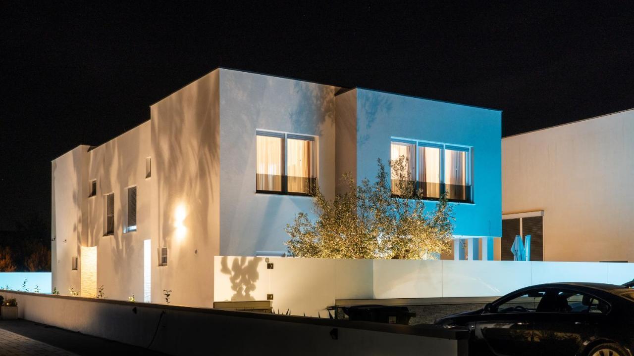 Villa Dea - Dein Rueckzugsort Am Meer Mit Beheiztem Pool ヴーシ エクステリア 写真