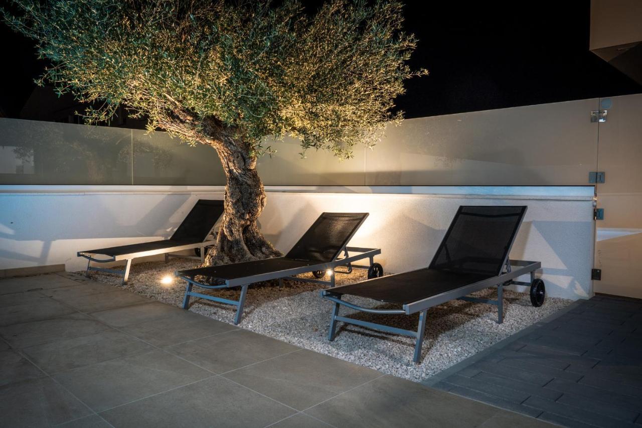 Villa Dea - Dein Rueckzugsort Am Meer Mit Beheiztem Pool ヴーシ エクステリア 写真