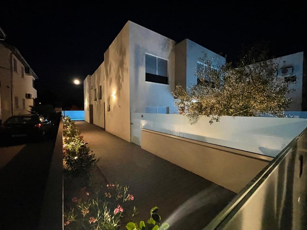 Villa Dea - Dein Rueckzugsort Am Meer Mit Beheiztem Pool ヴーシ エクステリア 写真