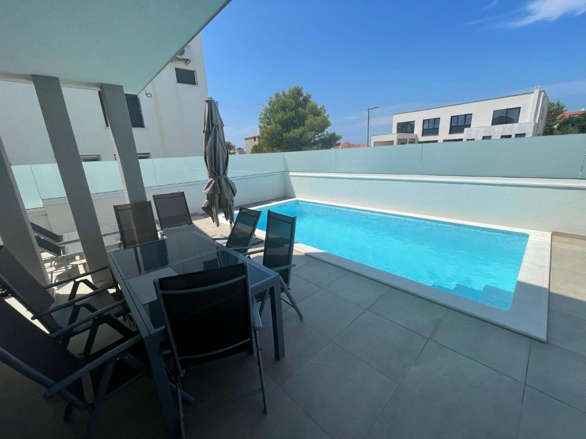 Villa Dea - Dein Rueckzugsort Am Meer Mit Beheiztem Pool ヴーシ エクステリア 写真