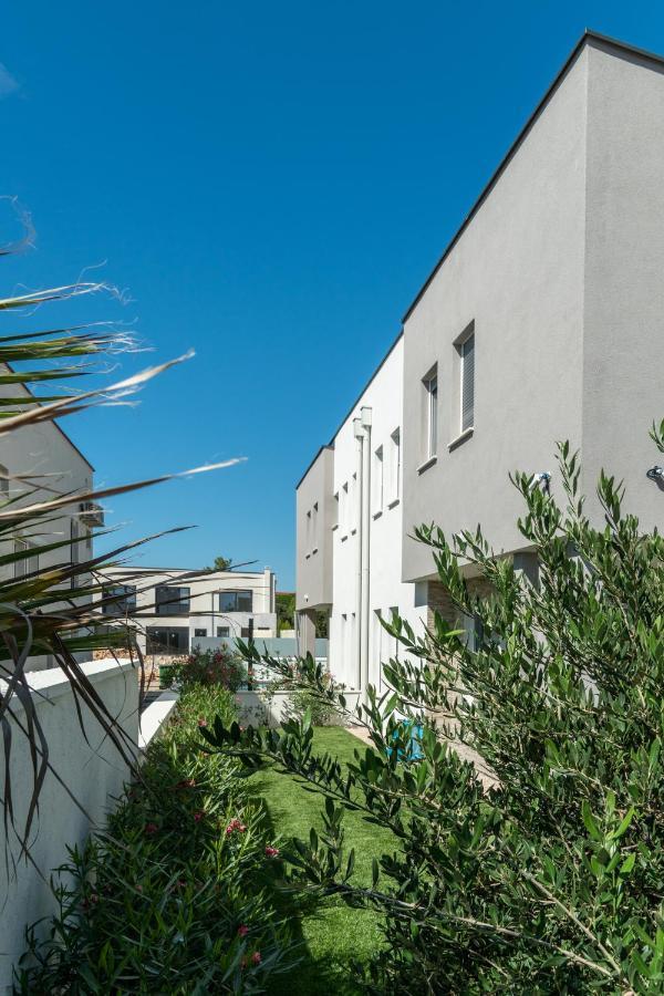 Villa Dea - Dein Rueckzugsort Am Meer Mit Beheiztem Pool ヴーシ エクステリア 写真