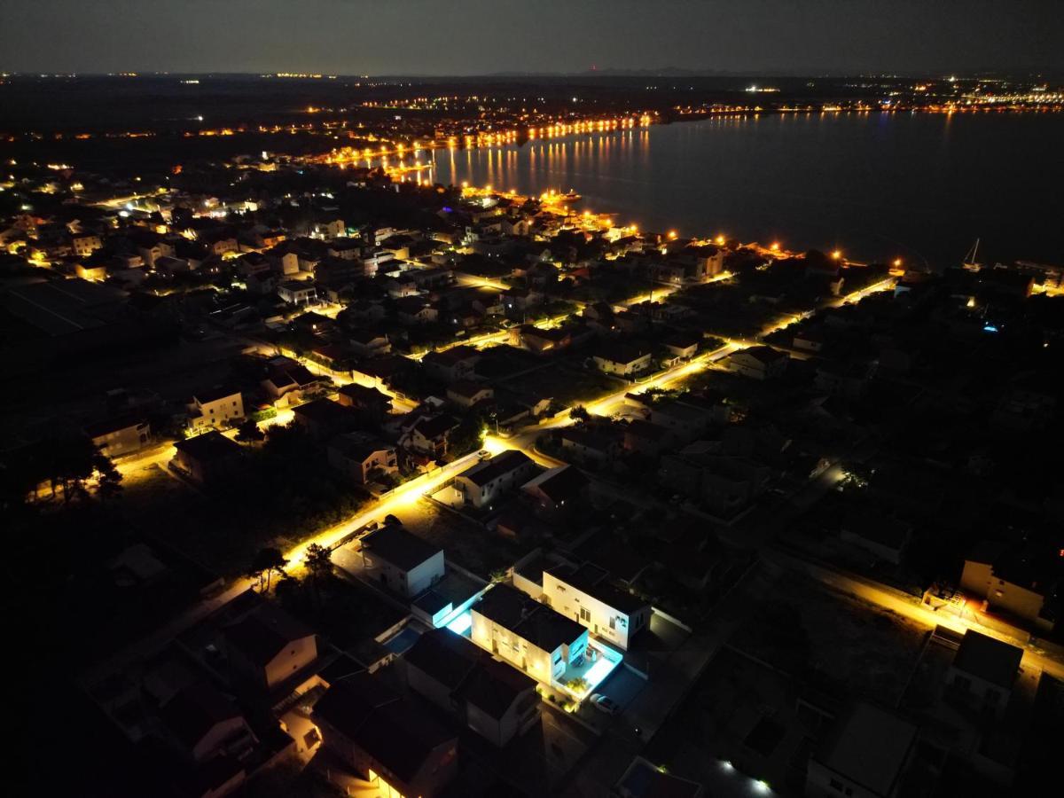 Villa Dea - Dein Rueckzugsort Am Meer Mit Beheiztem Pool ヴーシ エクステリア 写真